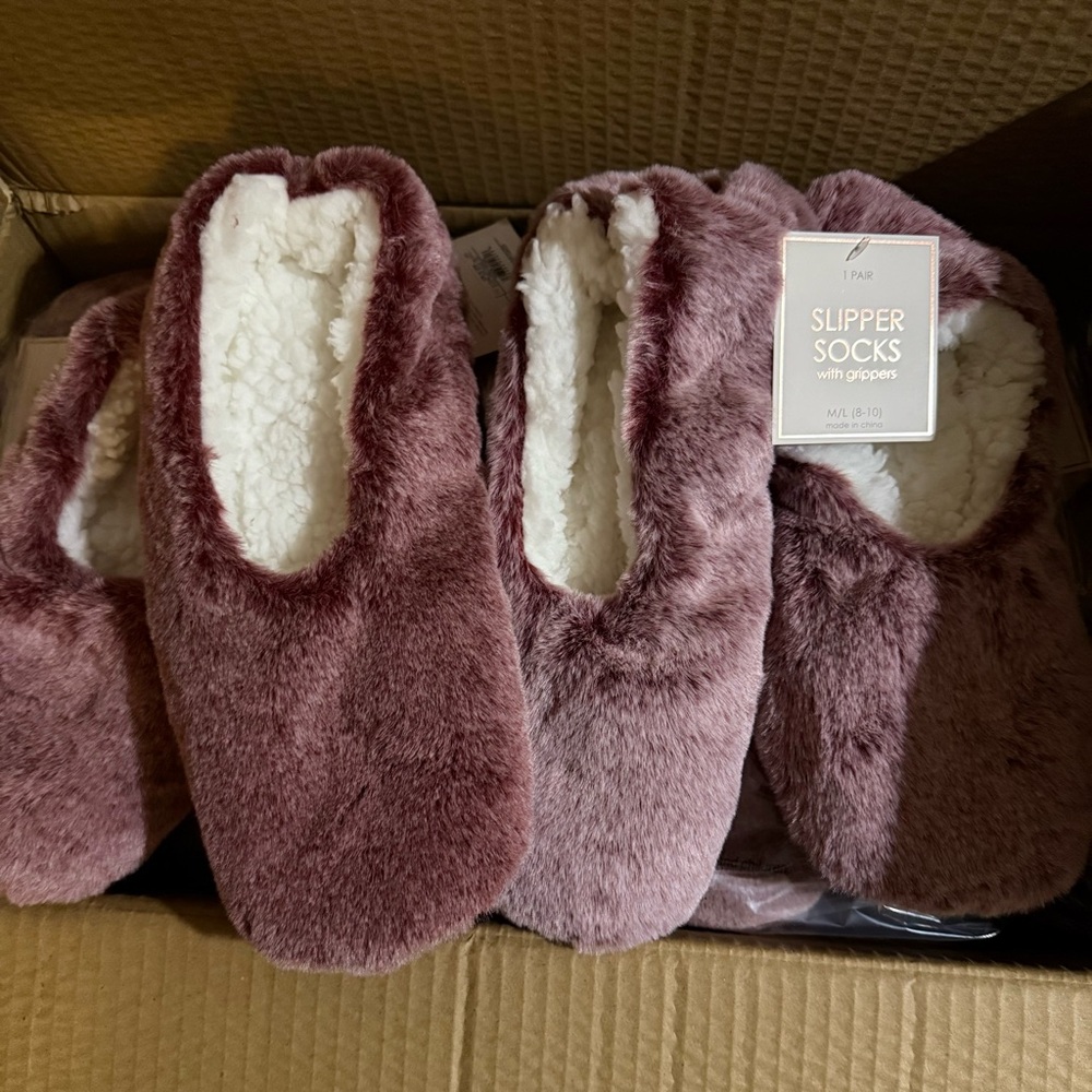 Women’s Cozy Pink Slipper Socks - M/L (8-10) - 2 pair